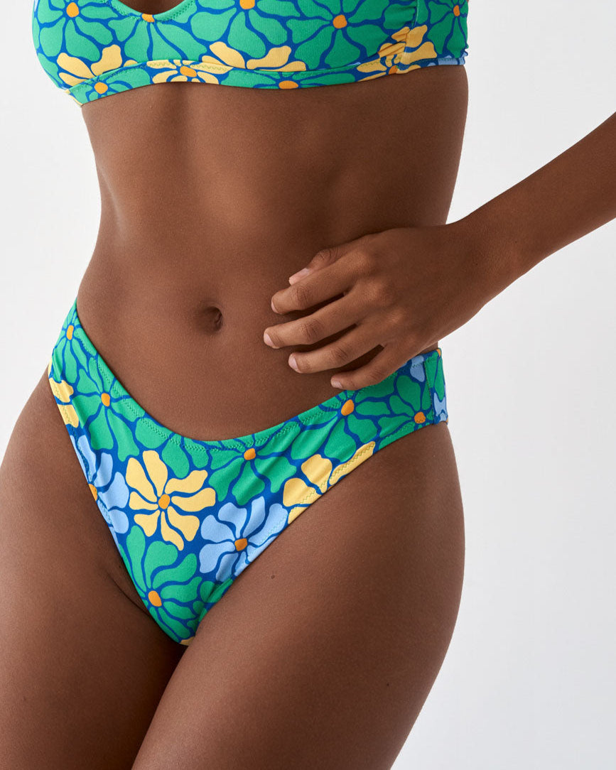 Trippy Flowers High Bottom